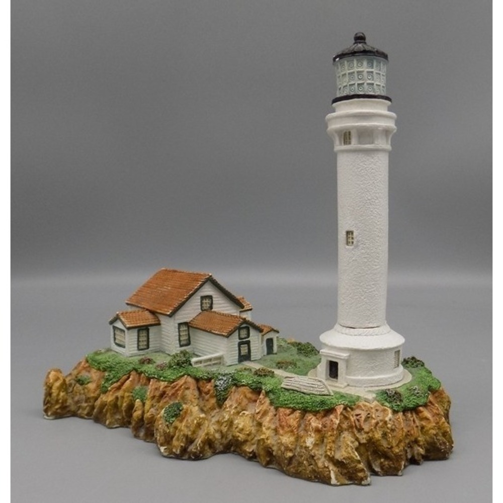 Port Arena Lighthouse CA #156 Harbour Lights 1995 Limited Edition w/ Box